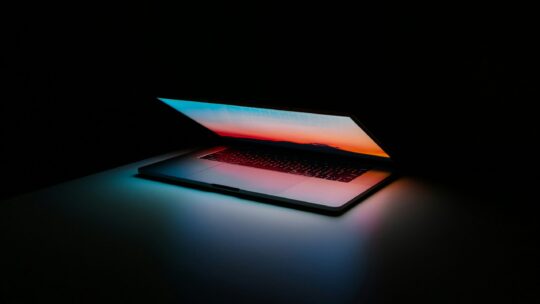 内蔵GPUのRadeon 780M,890MでFortnite(フォートナイト)は動く？｜FPS検証と最適設定を徹底解説