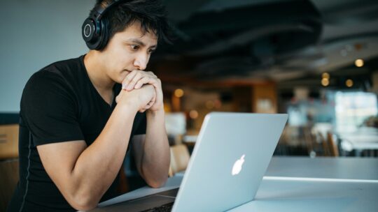 バイテック生成AIは怪しい？気になる点を調べてみた