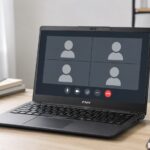 ノートPCでWeb会議をしている画像