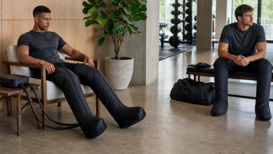 Normatec LegsとPremierの違い｜コードレス・ホース・バッテリーで比較