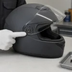 バイクヘルメットのシールド固定位置と交換用のネジ・ワッシャー