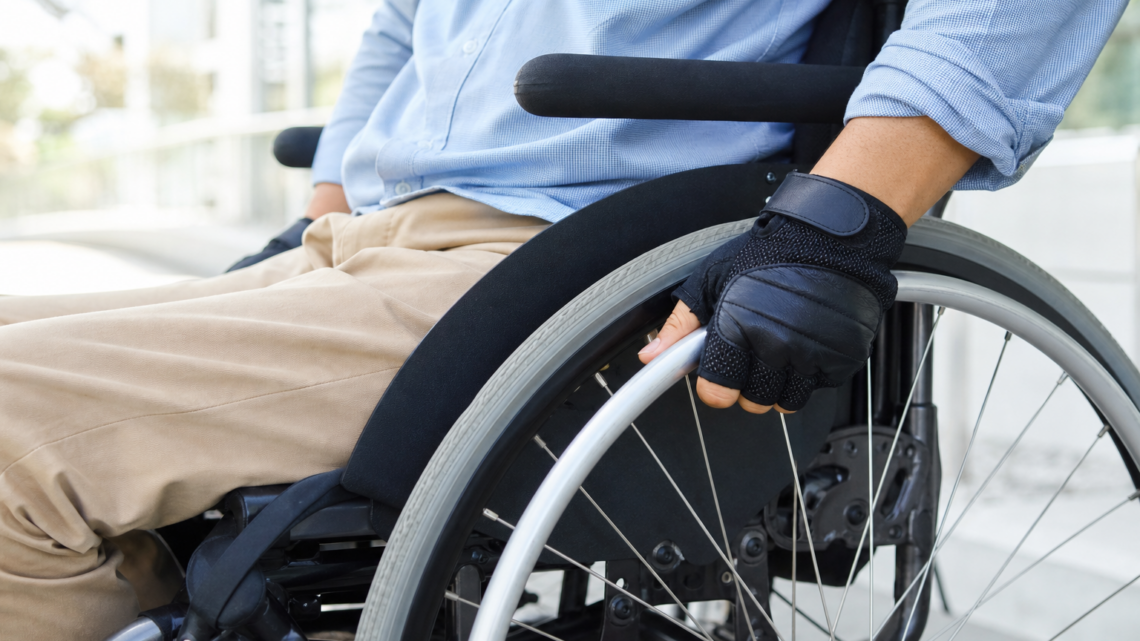 車椅子用手袋のおすすめはどれ？指あり・指なしとサイズの選び方