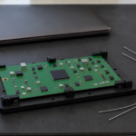基板の温度測定を準備する作業台