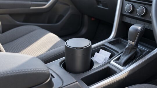 車用ドリンクホルダーゴミ箱おすすめ6選｜内径・高さ・容量・ふた方式を比較