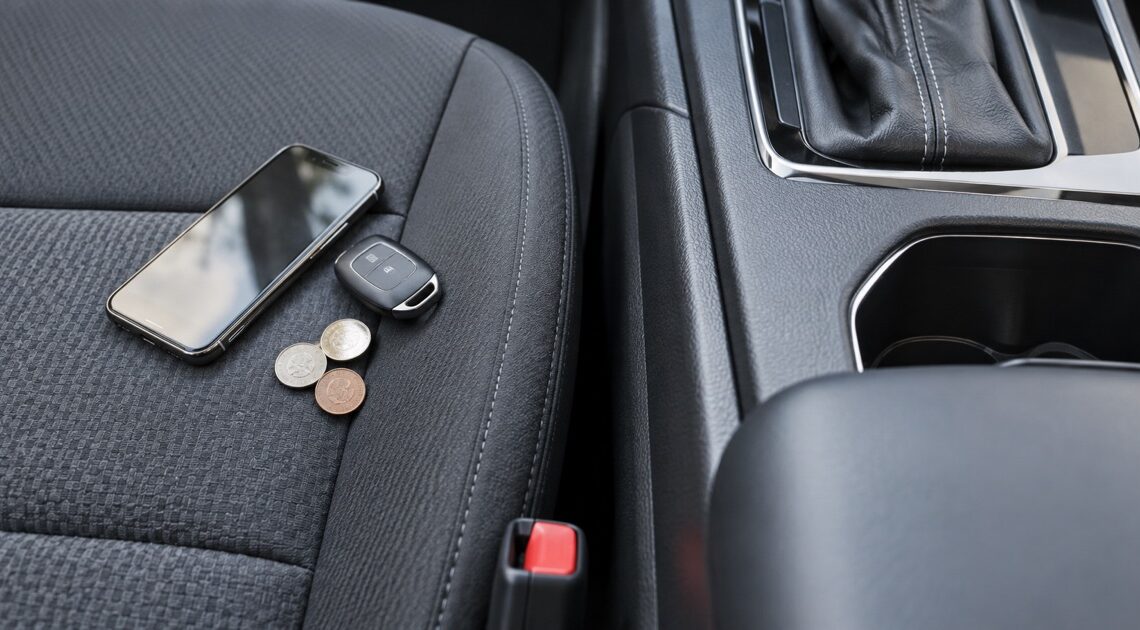 車用シート隙間収納ボックス5選|隙間幅・サイズ・収納量を比較