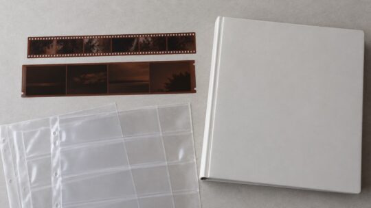 フィルムネガ保管シート比較｜35mm・120・コマ数・穴数・静電気で選ぶ