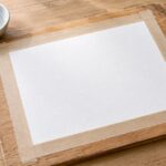 木製パネルに水彩紙を紙テープで固定した画材机