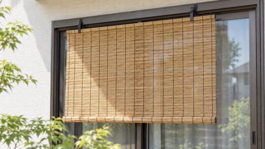 窓用すだれ掛けフックおすすめ5選｜サッシ枠・耐荷重・固定方式で比較