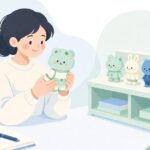 ぬいぐるみの頭を持つ人形で遊ぶ様子をイメージしたイラスト